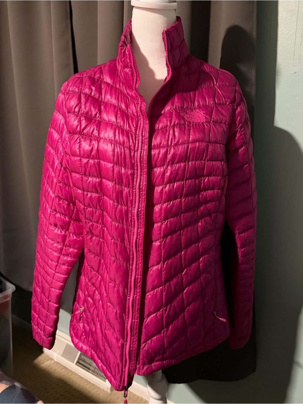 The North Face Women's Fuchsia Pink Packable Quilted Puffer Jacket-large